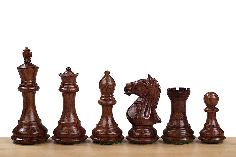 Pièces d'échecs suprêmes de 3,75 pouces, acacia