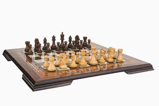 19 Inch chess set