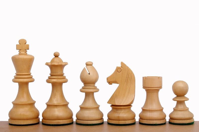 3.5″ German Knight Chessmen Acacia