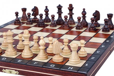 magnetic chess set