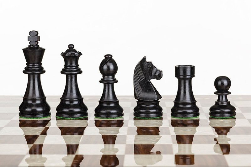 4 Inch Staunton Black Chess Pieces